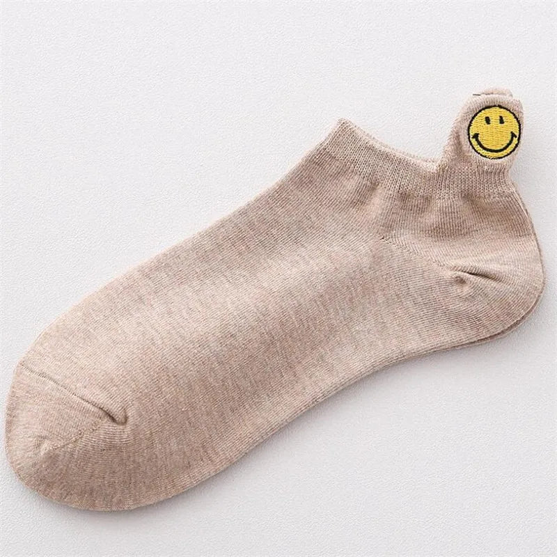 Women&#39;s Smiling Face Short Socks Spring Summer And Autumn Female Ladies Black Pink Funny Cotton Embroider Ankle Socks