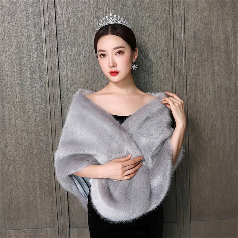 Winter Cape White Fur Shawl Wedding Accessories Elegant 2021 Bridal Wrap Women Wedding Jackets Soft Cape Imitation Fur chal blan