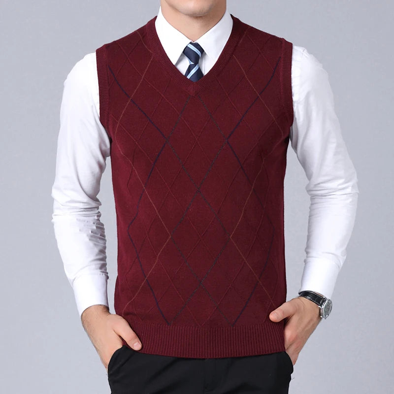 2023 New Fashion Brand Sweater For Mens Pullover Vest Slim Fit Jumpers Knitwear Plaid Autumn Korean Style Casual Men Clothes