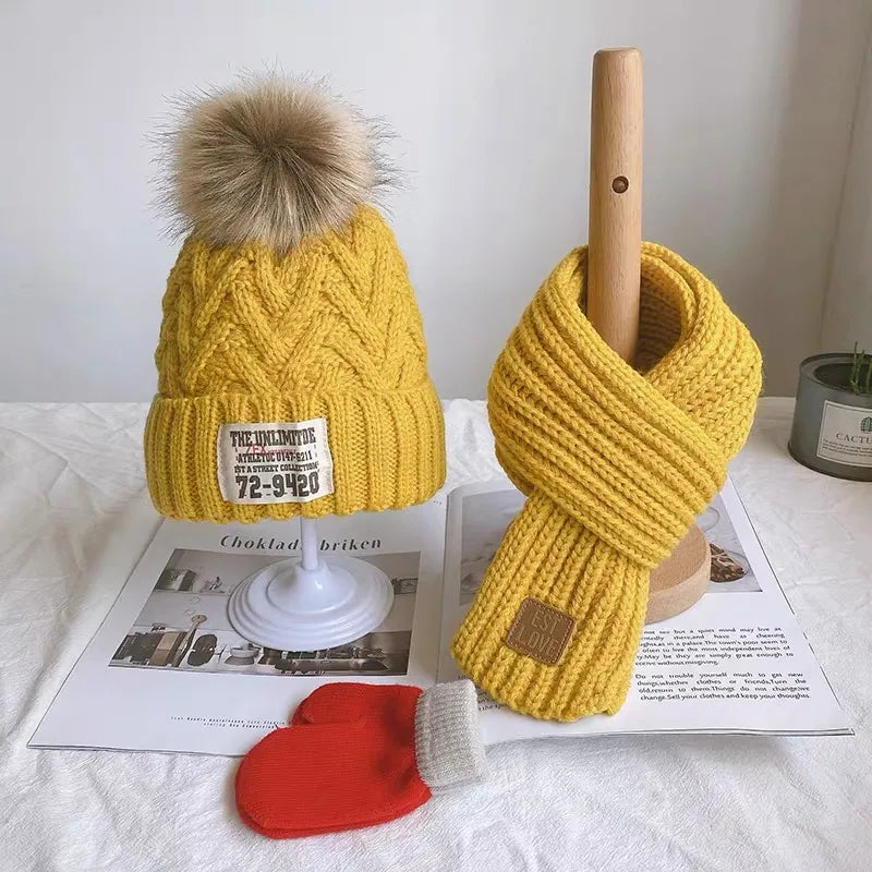 Three-piece children&#39;s winter/autumn woolen cap for boys and girls warm scarf gloves combination baby jumper knitted hat